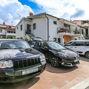 https://alex-100-meters-from-beach.in-istria.net